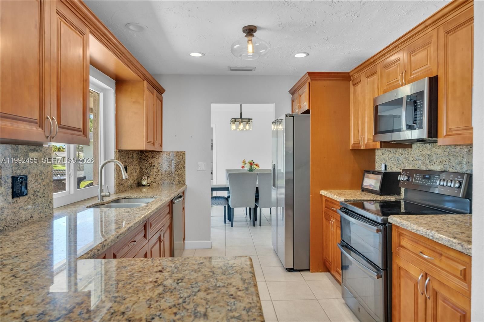 Real estate property located at 6121 16th St, Broward, Waterway Estates Sec Four, Plantation, FL