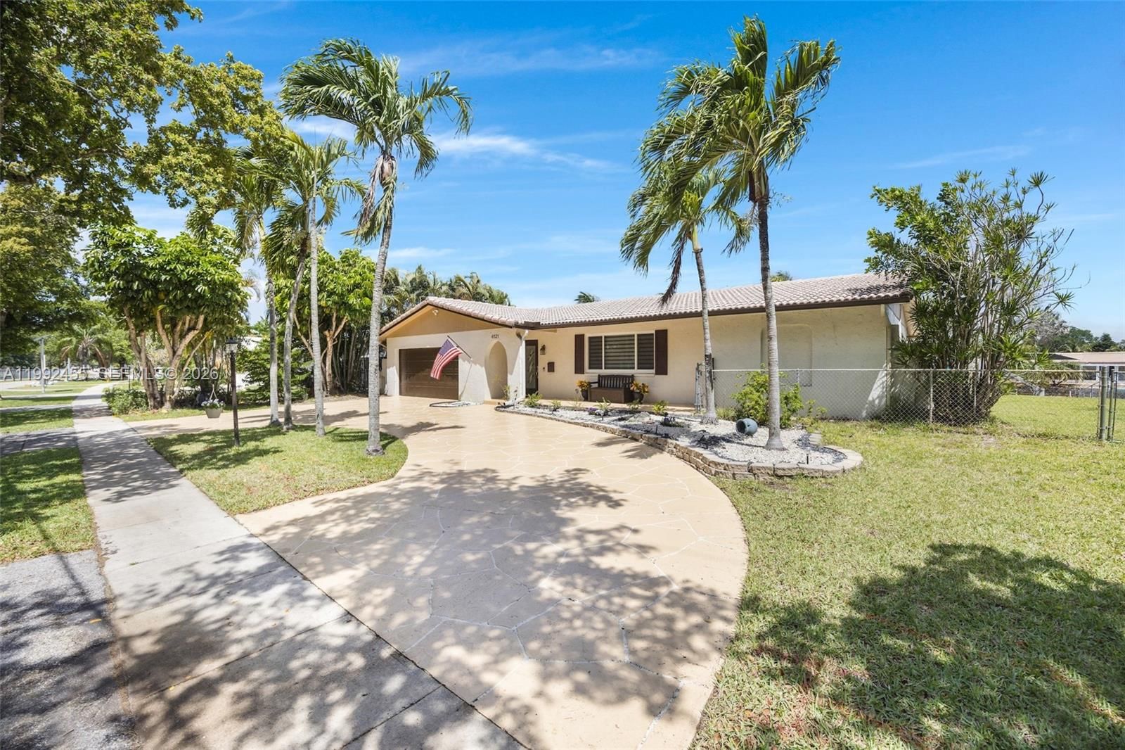 Real estate property located at 6121 16th St, Broward, Waterway Estates Sec Four, Plantation, FL