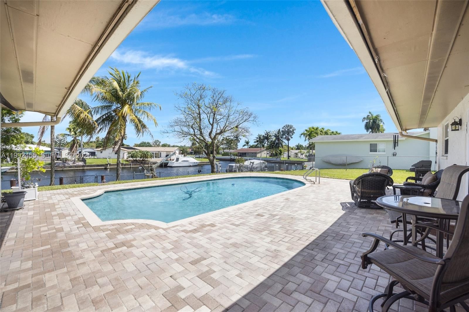 Real estate property located at 6121 16th St, Broward, Waterway Estates Sec Four, Plantation, FL