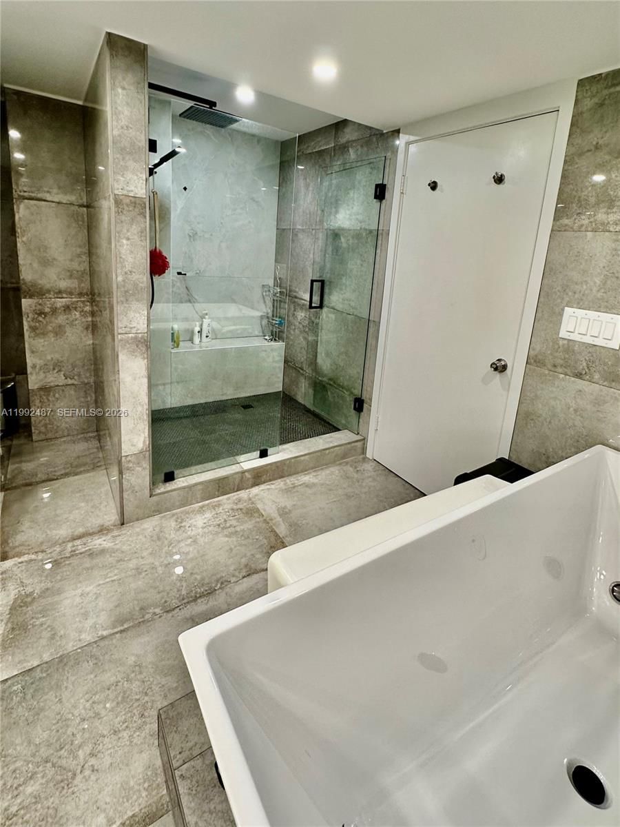 Real estate property located at 19667 Turnberry Way #22E, Miami-dade, Turnberry Isle South Cond, Aventura, FL