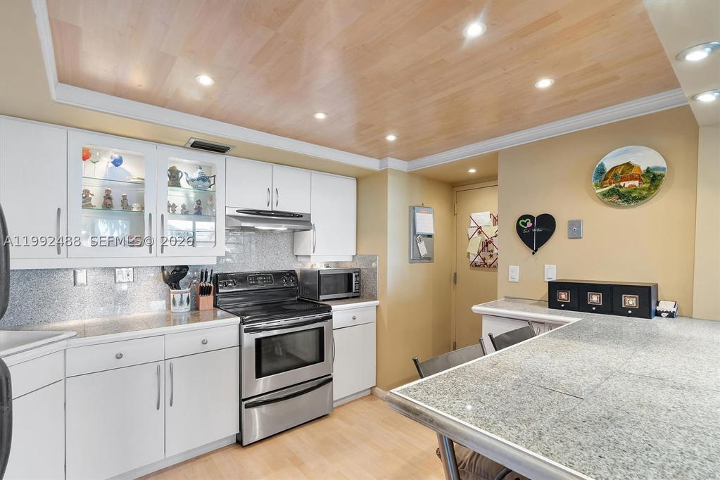 Real estate property located at 2100 Sans Souci Blvd B111, Miami-dade, Bayview Towers Condo Sout, North Miami, FL