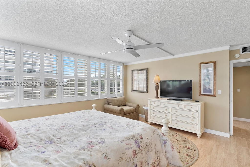 Real estate property located at 2100 Sans Souci Blvd B111, Miami-dade, Bayview Towers Condo Sout, North Miami, FL