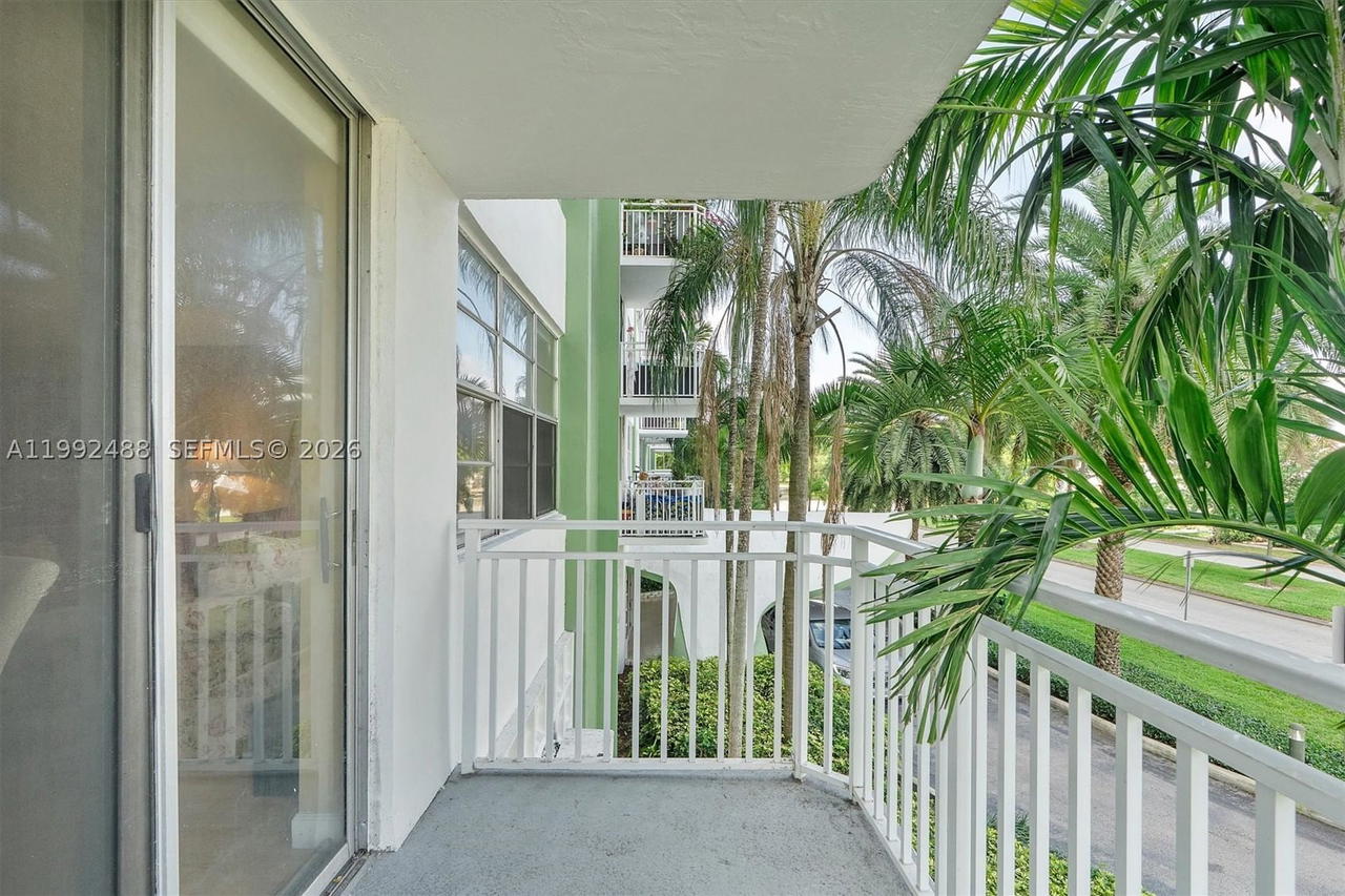 Real estate property located at 2100 Sans Souci Blvd B111, Miami-dade, Bayview Towers Condo Sout, North Miami, FL
