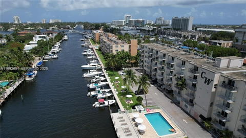 Real estate property located at 1731 15th St #402, Broward, Cromwell West Condo, Fort Lauderdale, FL