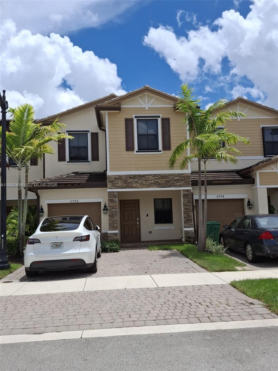 Real estate property located at 5990 Mustang Mnr, Broward, Trotters Chase, Davie, FL