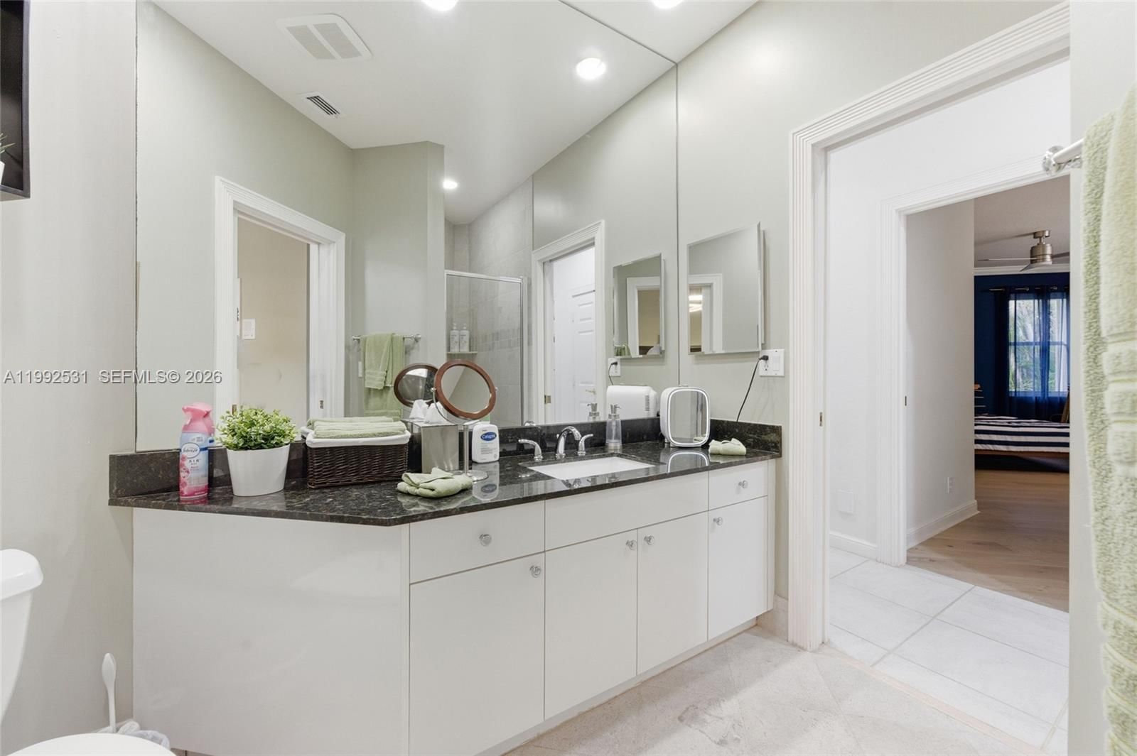 Real estate property located at 2488 Provence Cir, Broward, Provence Weston Hills, Weston, FL