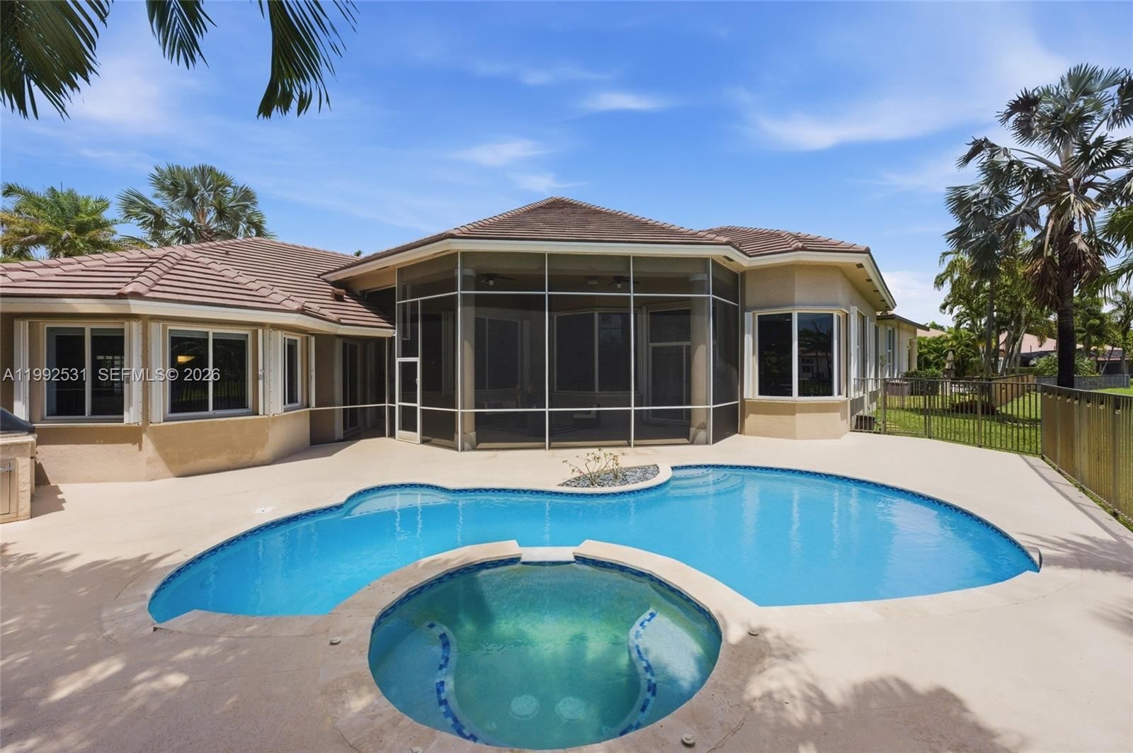 Real estate property located at 2488 Provence Cir, Broward, Provence Weston Hills, Weston, FL