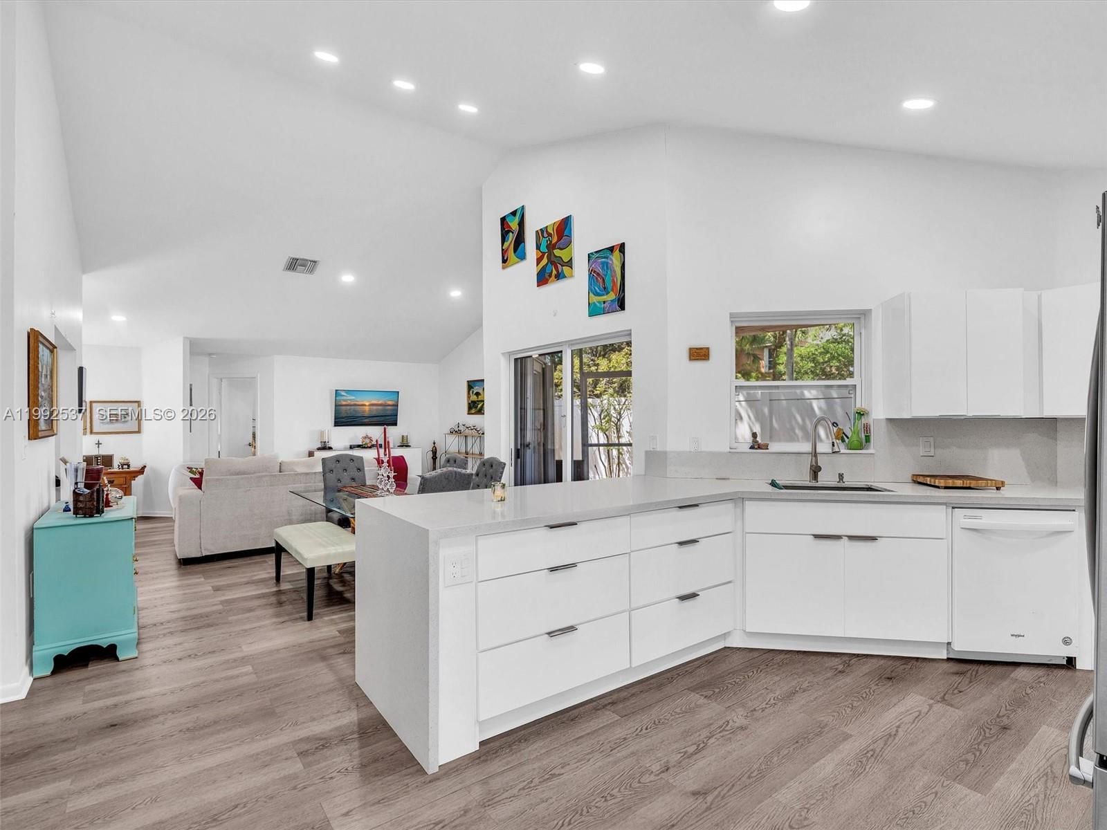 Real estate property located at 371 101st Ter, Broward, Coral Lakes, Pembroke Pines, FL