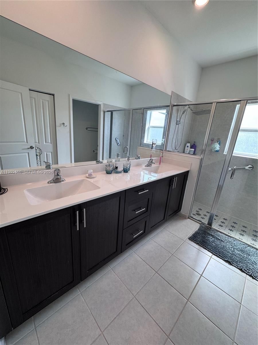 Real estate property located at 19303 132nd Path, Miami-dade, Caple Farms South, Miami, FL