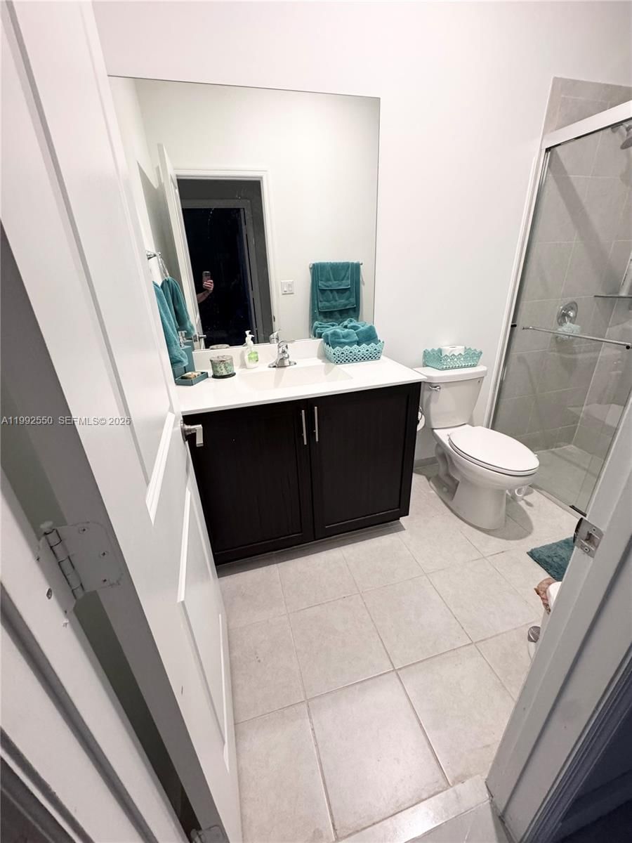 Real estate property located at 19303 132nd Path, Miami-dade, Caple Farms South, Miami, FL