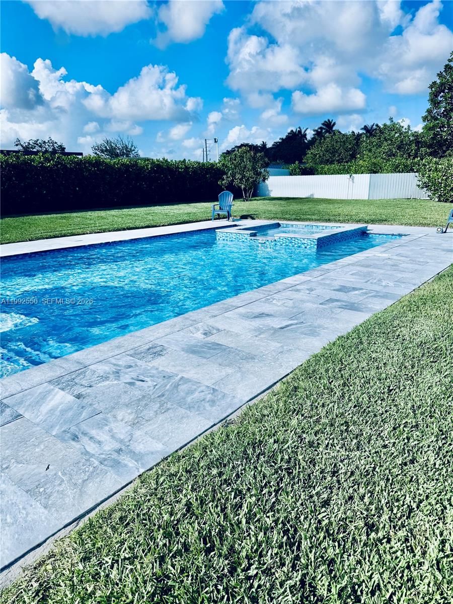 Real estate property located at 19303 132nd Path, Miami-dade, Caple Farms South, Miami, FL