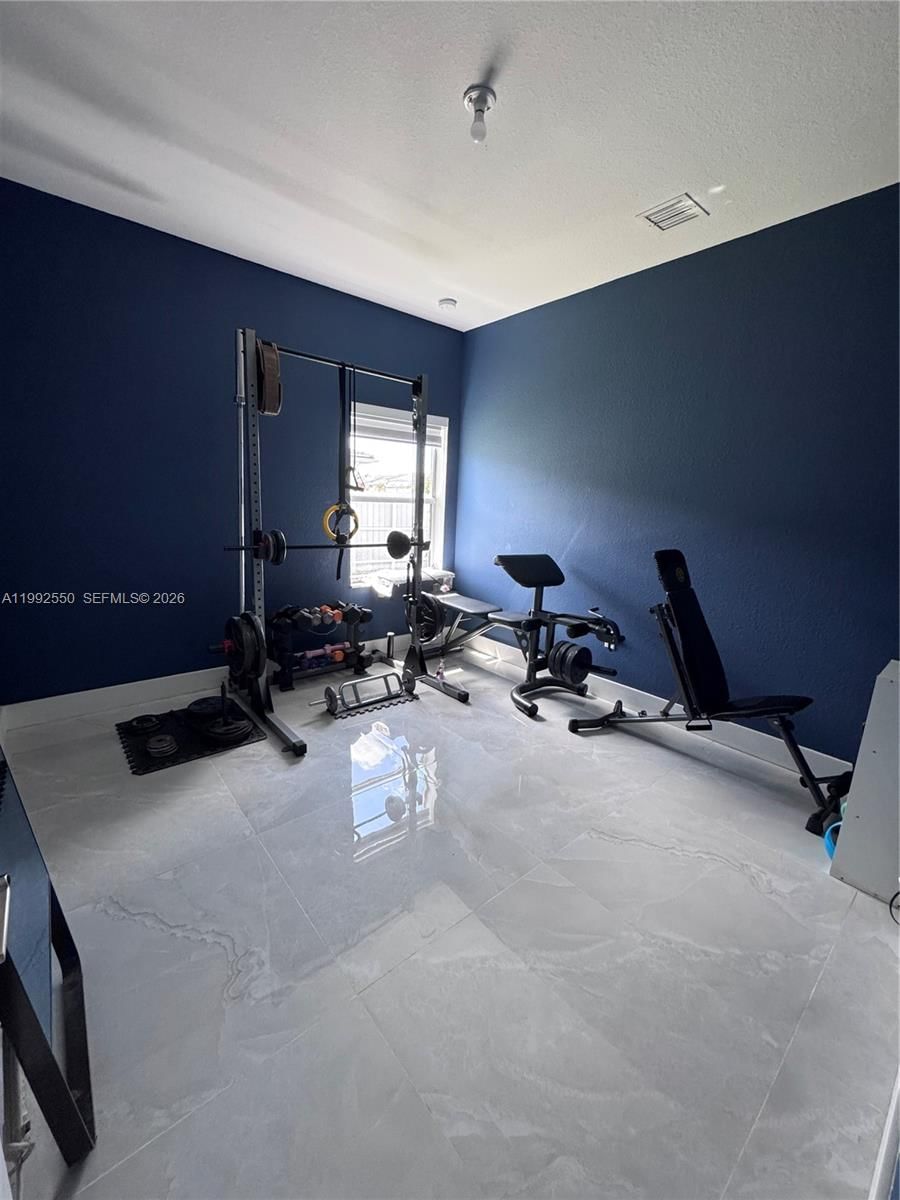 Real estate property located at 19303 132nd Path, Miami-dade, Caple Farms South, Miami, FL