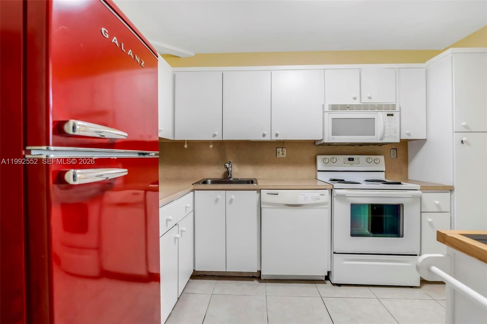 Real estate property located at 3671 Environ Blvd #368, Broward, Condominium 8 Of Environ, Lauderhill, FL