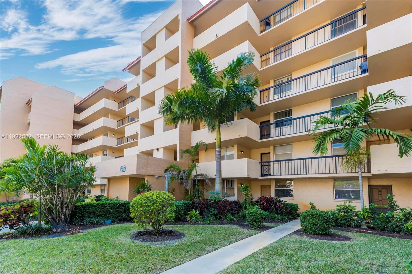 Real estate property located at 3671 Environ Blvd #368, Broward, Condominium 8 Of Environ, Lauderhill, FL