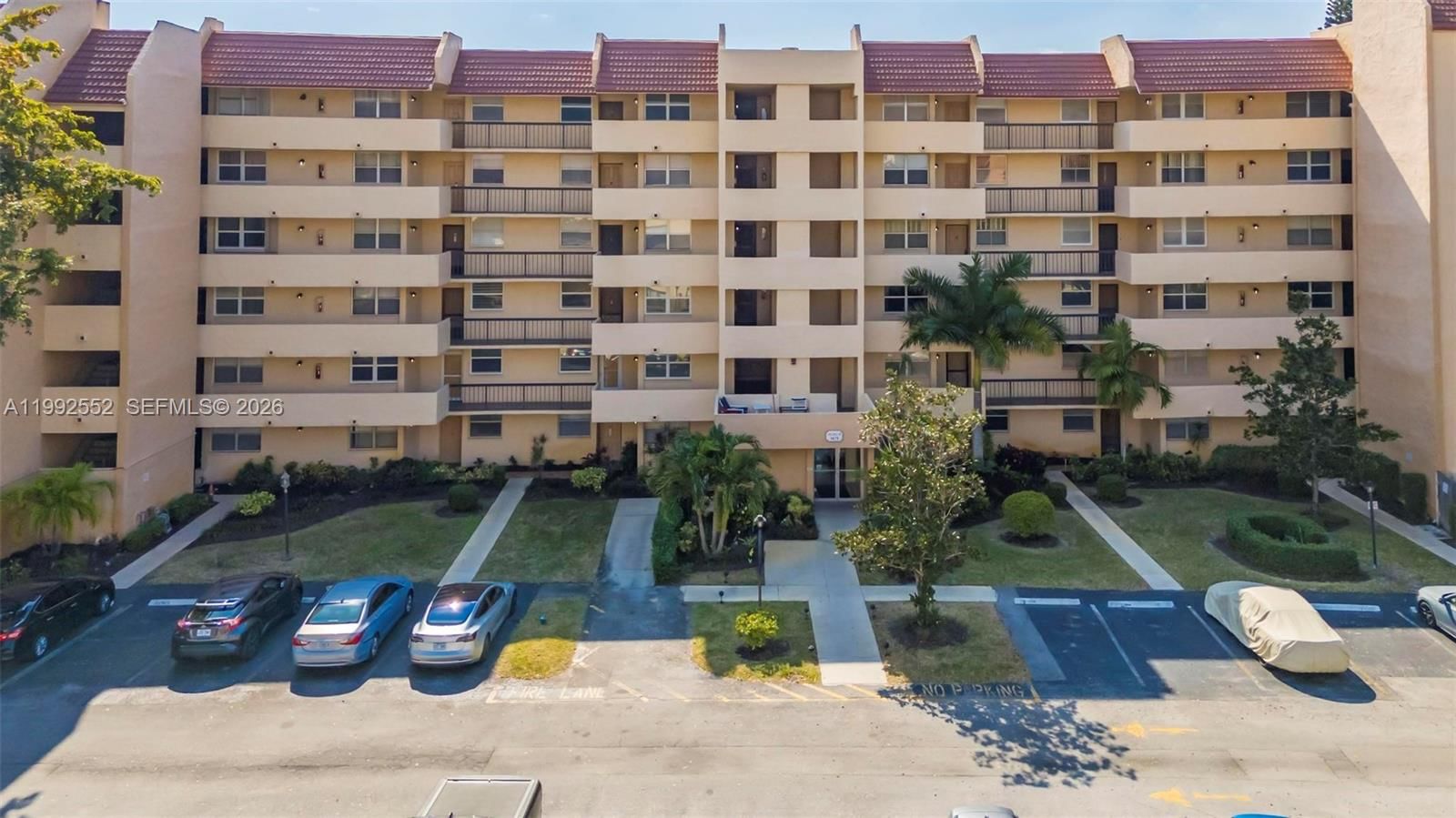 Real estate property located at 3671 Environ Blvd #368, Broward, Condominium 8 Of Environ, Lauderhill, FL