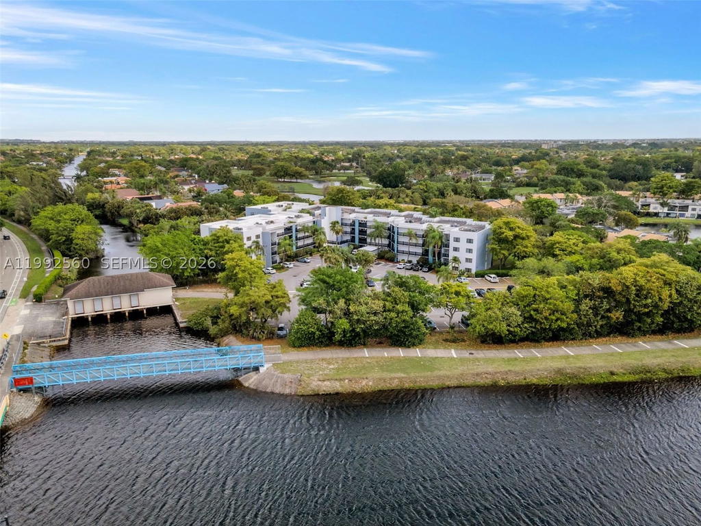 Real estate property located at 1021 Mockingbird Ln #302, Broward, Manaranda Village Condo, Plantation, FL