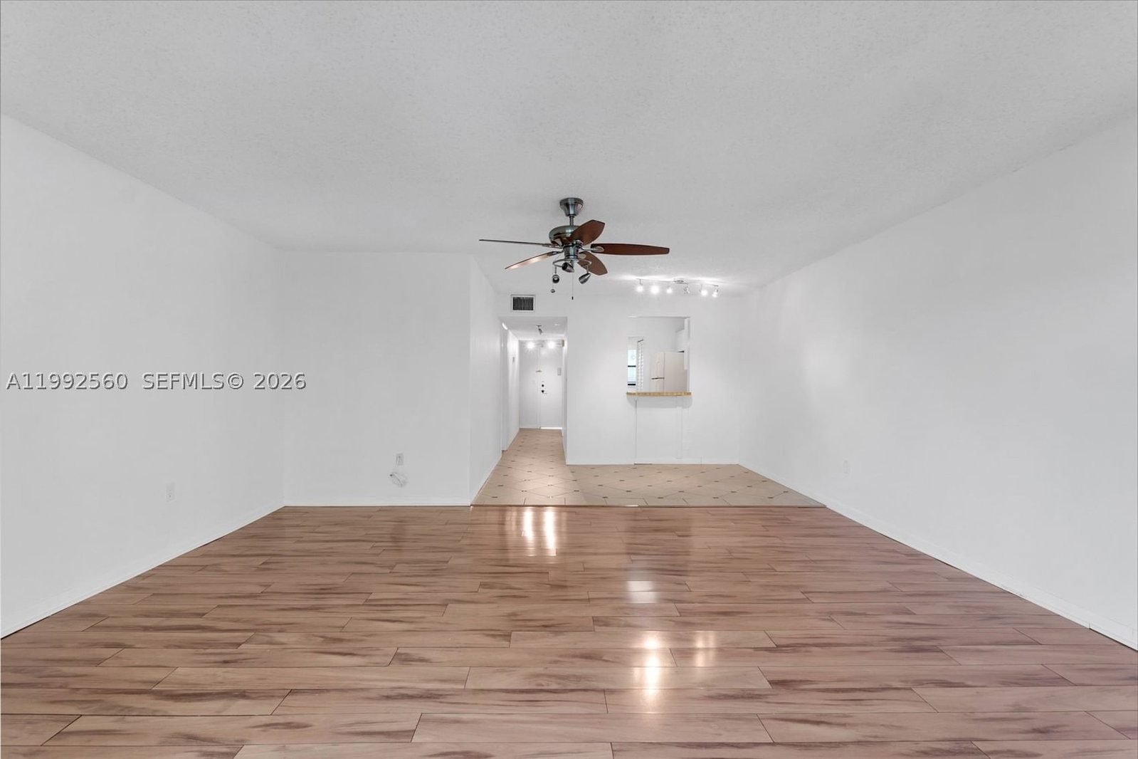 Real estate property located at 1021 Mockingbird Ln #302, Broward, Manaranda Village Condo, Plantation, FL
