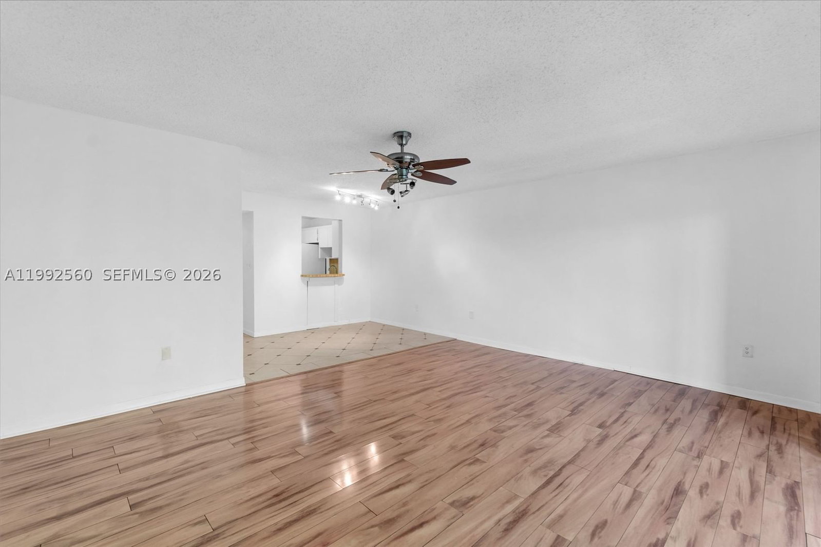 Real estate property located at 1021 Mockingbird Ln #302, Broward, Manaranda Village Condo, Plantation, FL