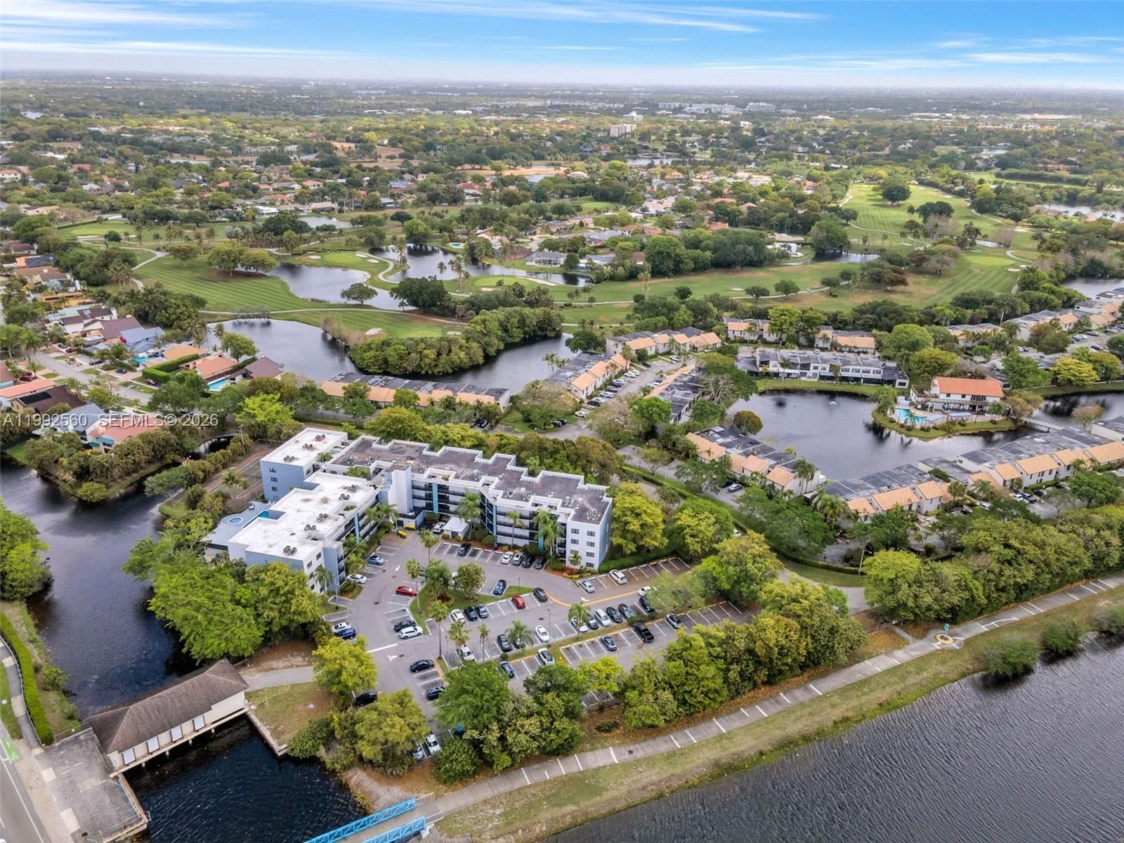 Real estate property located at 1021 Mockingbird Ln #302, Broward, Manaranda Village Condo, Plantation, FL