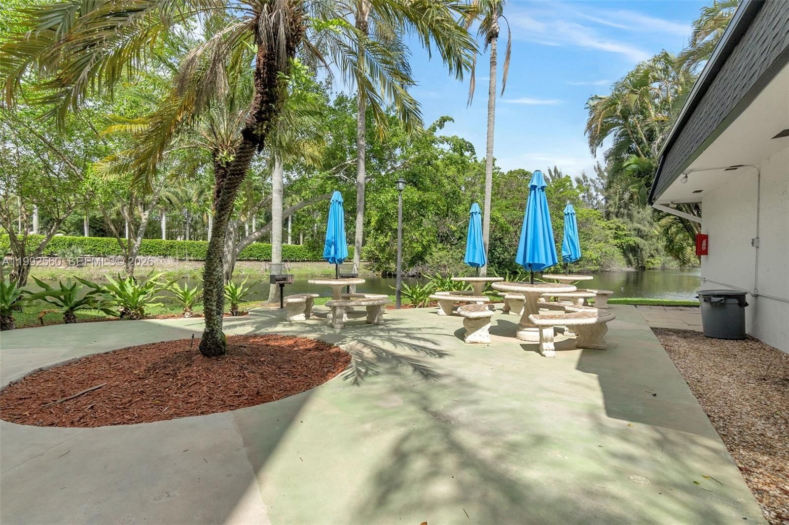 Real estate property located at 1021 Mockingbird Ln #302, Broward, Manaranda Village Condo, Plantation, FL