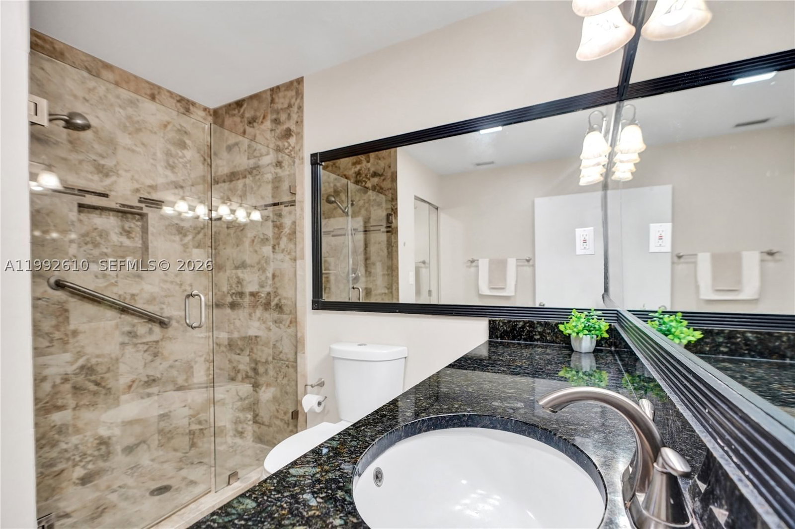 Real estate property located at 707 Banks Rd, Broward, Woodlake Isles, Margate, FL