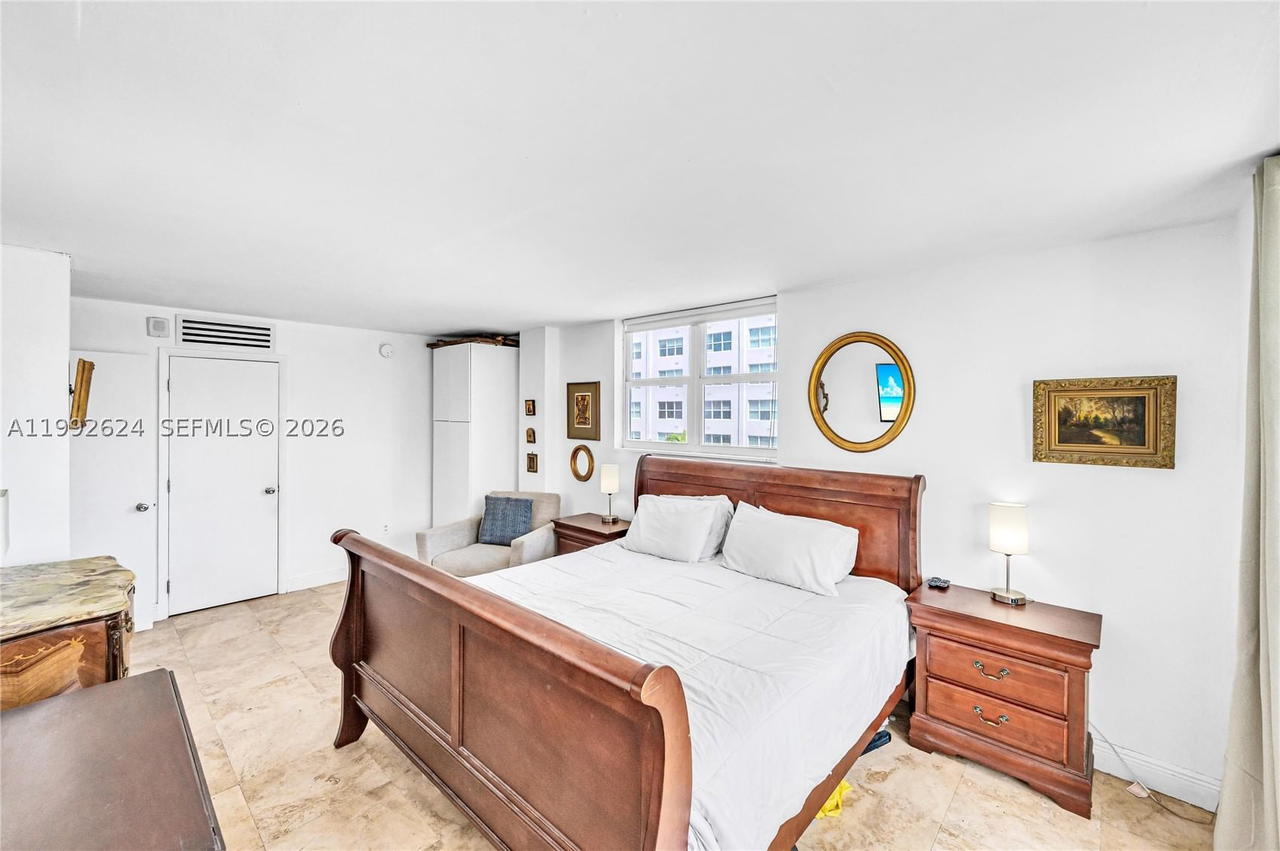 Real estate property located at 1228 West Ave #209, Miami-dade, Bayview Terr Condo, Miami Beach, FL