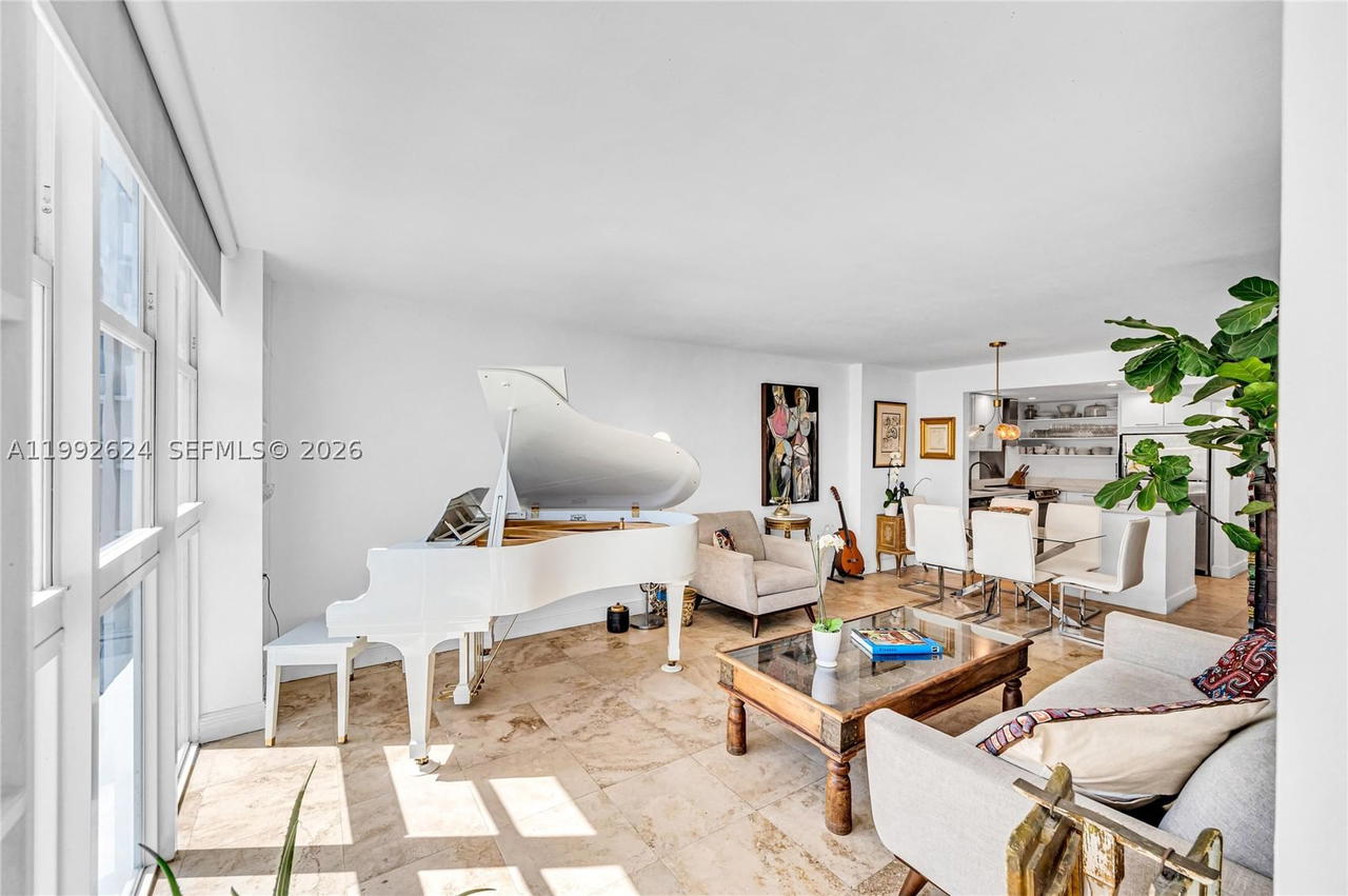 Real estate property located at 1228 West Ave #209, Miami-dade, Bayview Terr Condo, Miami Beach, FL