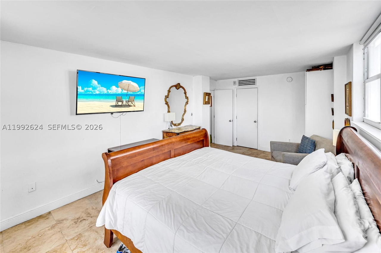 Real estate property located at 1228 West Ave #209, Miami-dade, Bayview Terr Condo, Miami Beach, FL