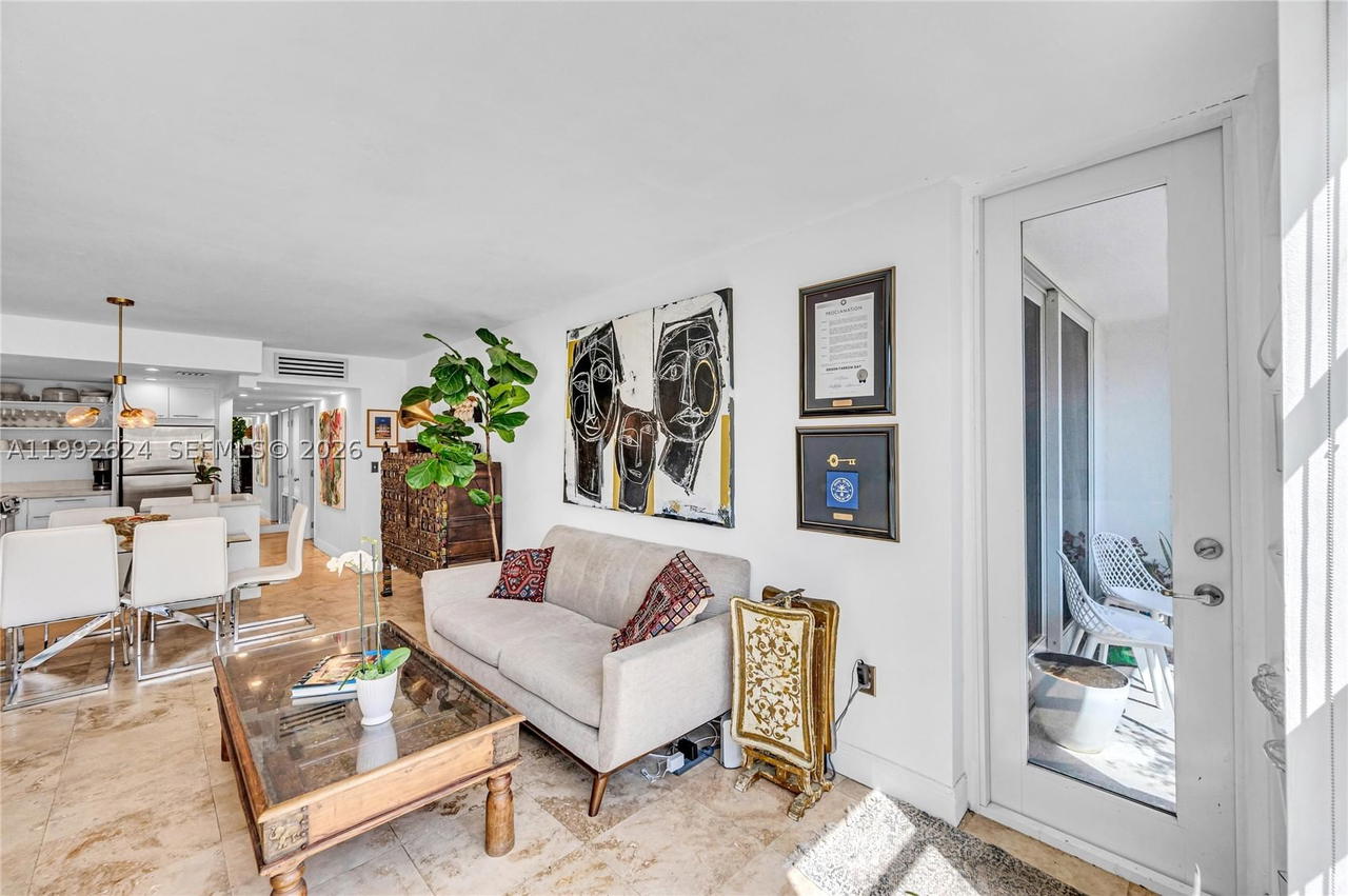 Real estate property located at 1228 West Ave #209, Miami-dade, Bayview Terr Condo, Miami Beach, FL