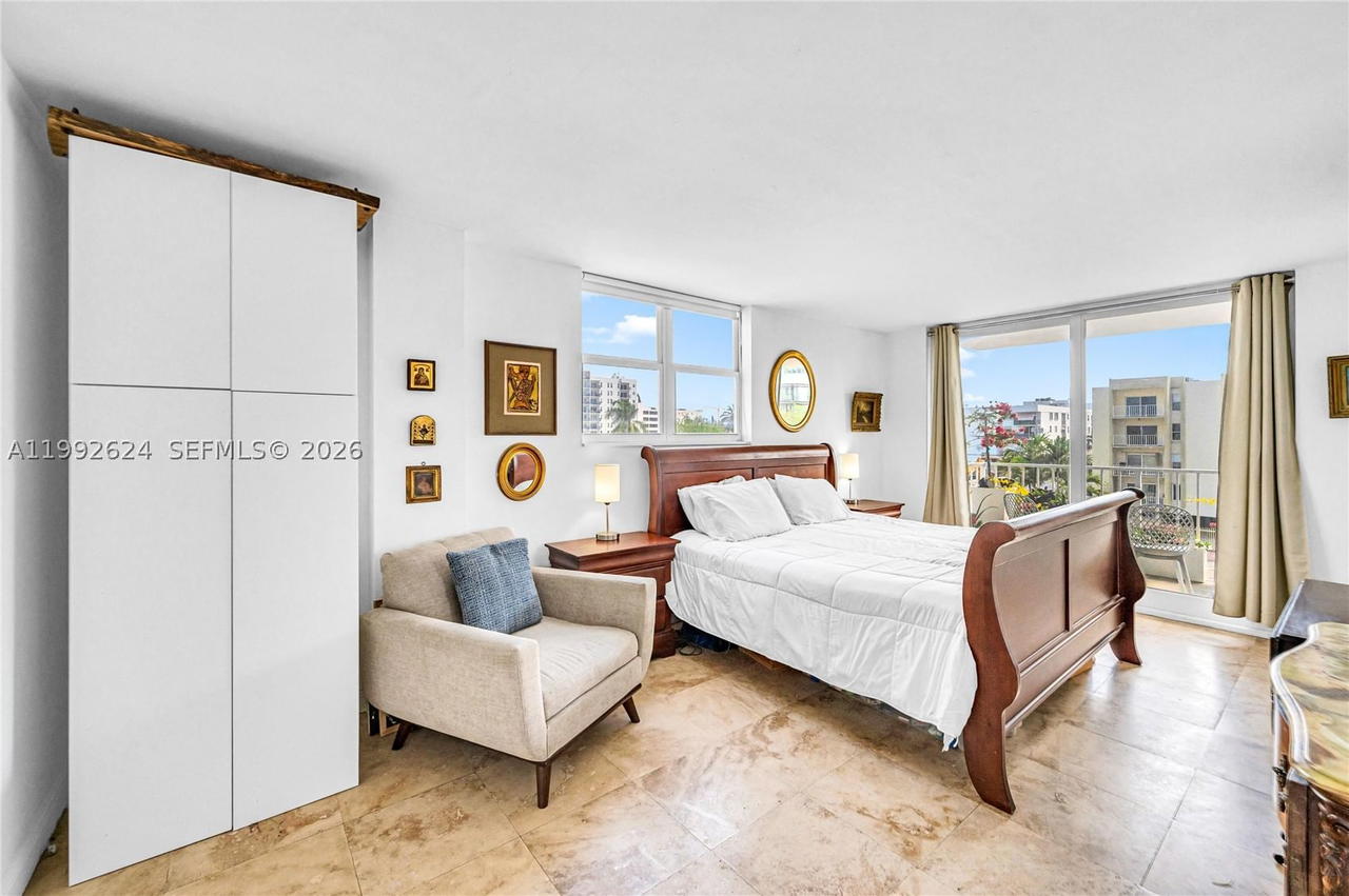Real estate property located at 1228 West Ave #209, Miami-dade, Bayview Terr Condo, Miami Beach, FL