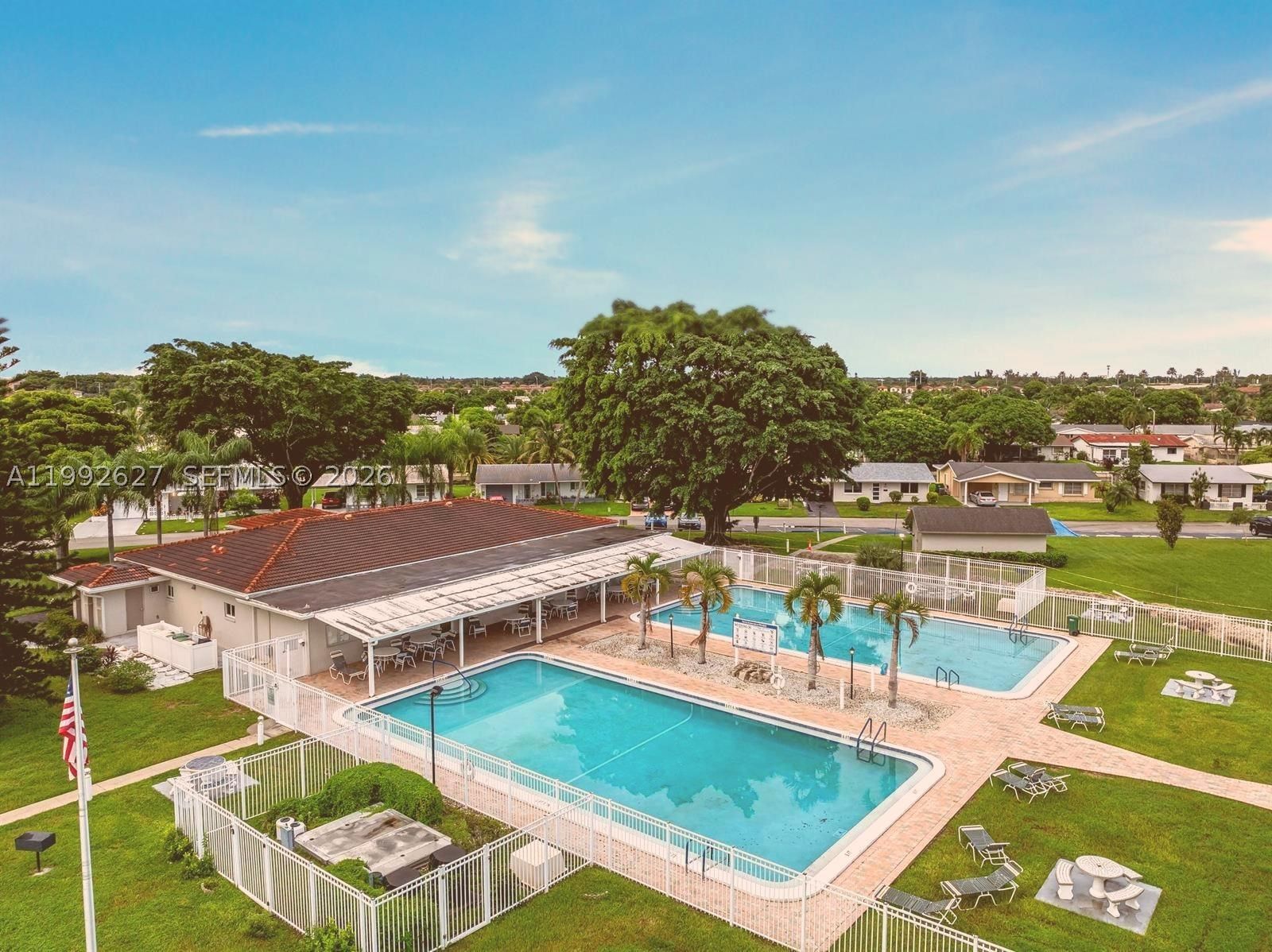 Real estate property located at 4900 53rd Ct, Broward, Mainlands Of Tamarac Lake, Tamarac, FL