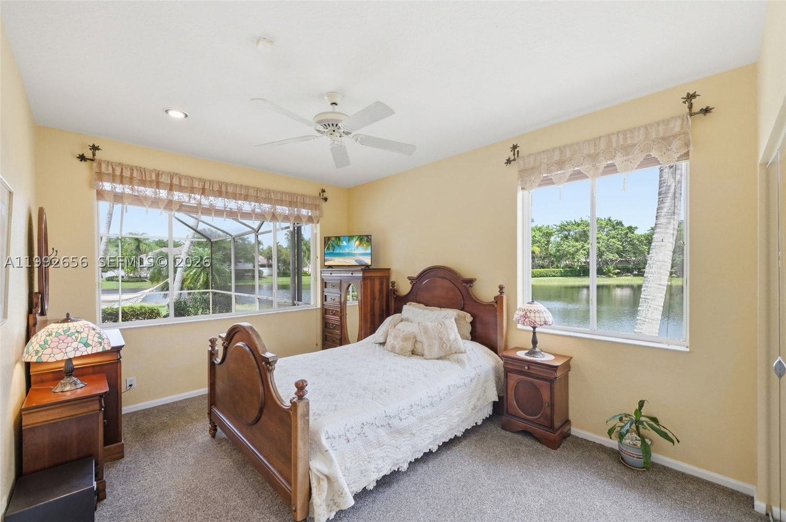 Real estate property located at 3038 Lakewood Dr, Broward, Weston Hills, Weston, FL