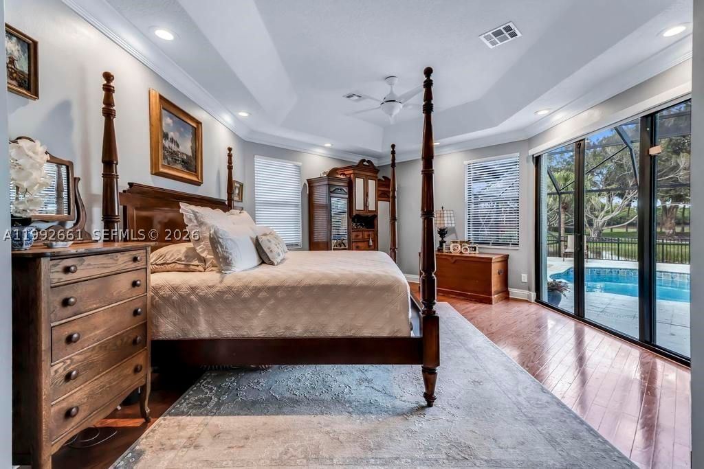 Real estate property located at 343 Coconut Cir, Broward, Sector 6, Weston, FL