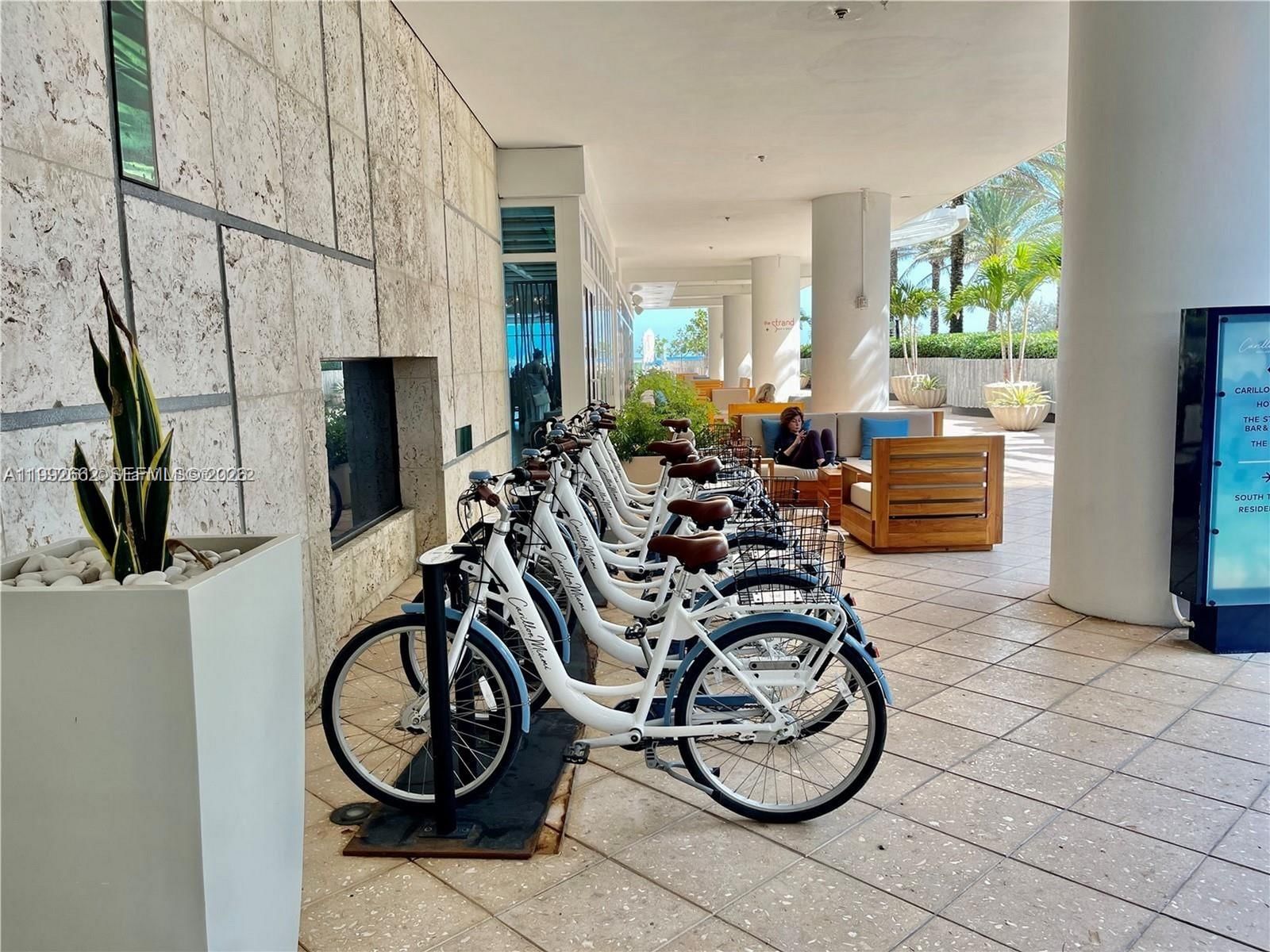Real estate property located at 6801 Collins Ave #1414, Miami-dade, Central Carillon Beach Co, Miami Beach, FL