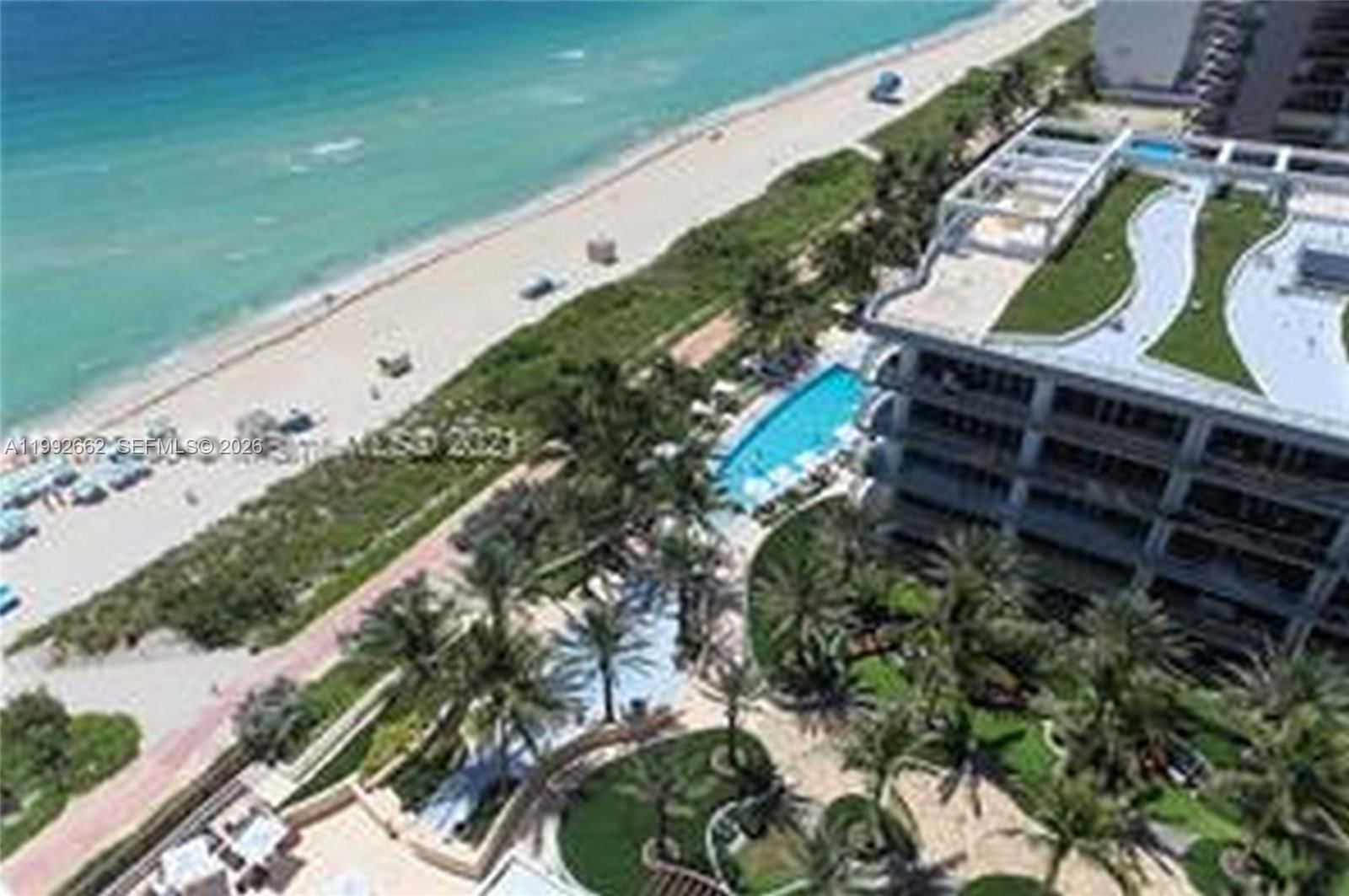 Real estate property located at 6801 Collins Ave #1414, Miami-dade, Central Carillon Beach Co, Miami Beach, FL