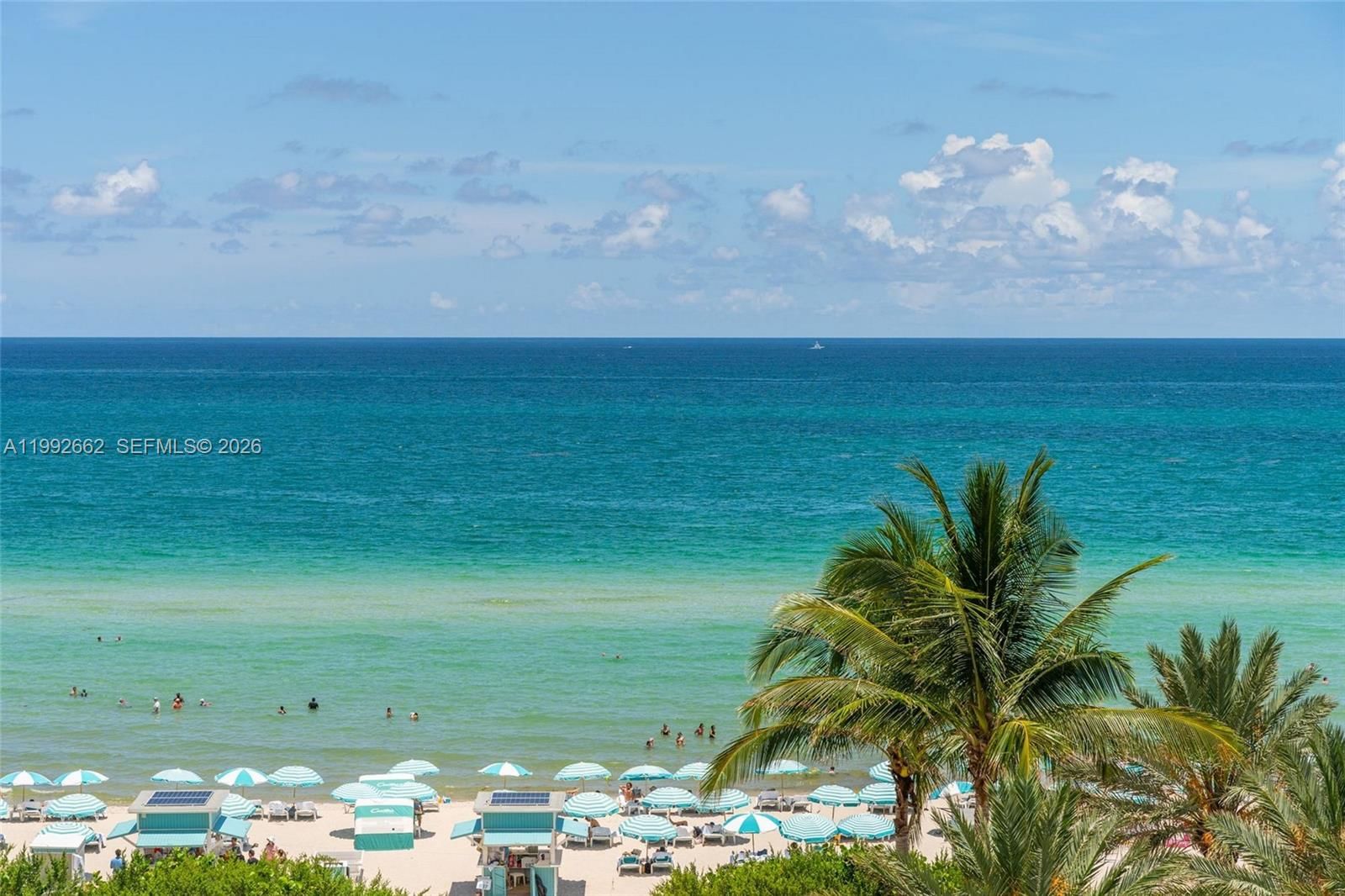 Real estate property located at 6801 Collins Ave #1414, Miami-dade, Central Carillon Beach Co, Miami Beach, FL