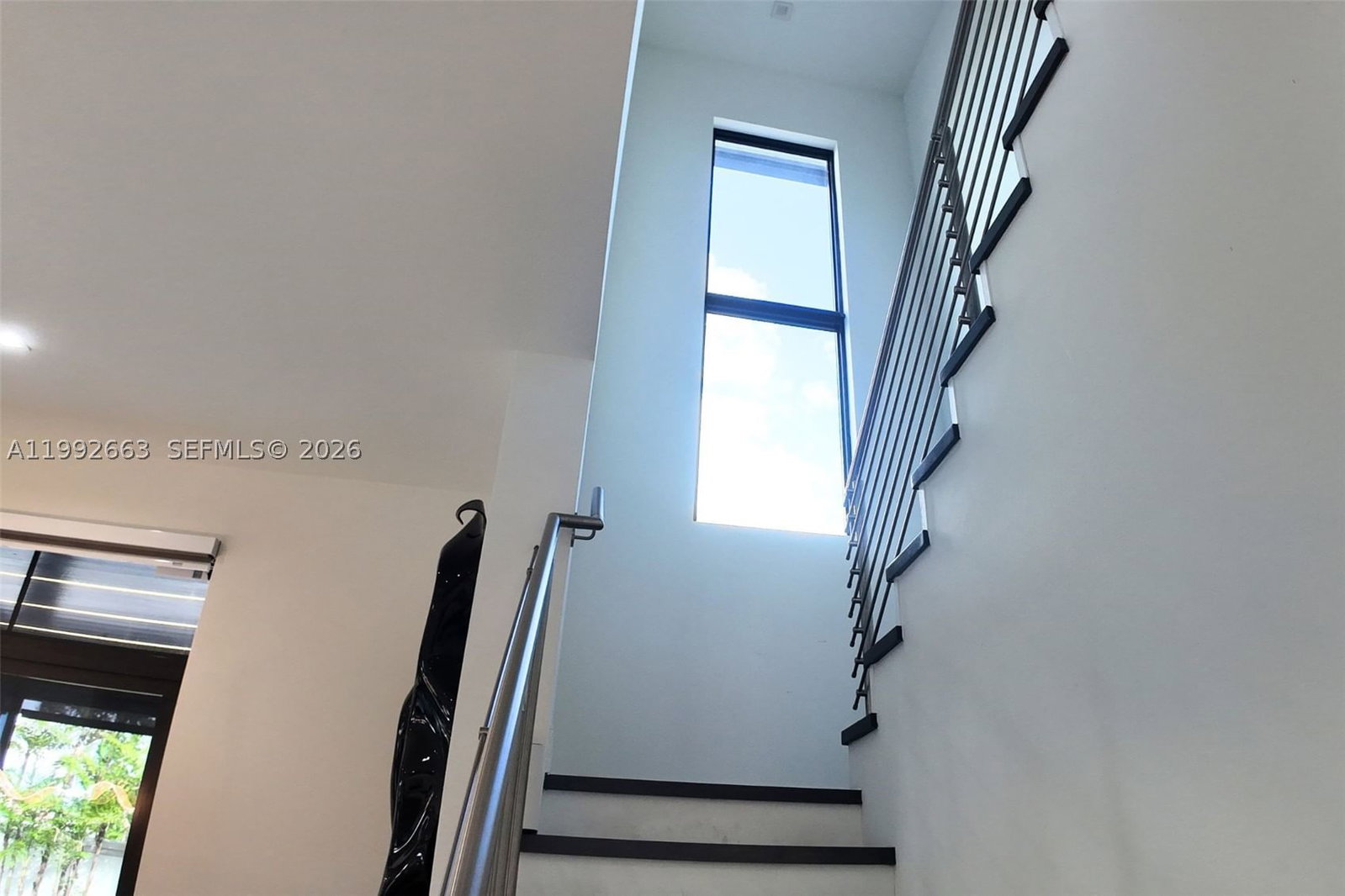 Real estate property located at 8002 43rd St, Miami-dade, Canarias East, Doral, FL