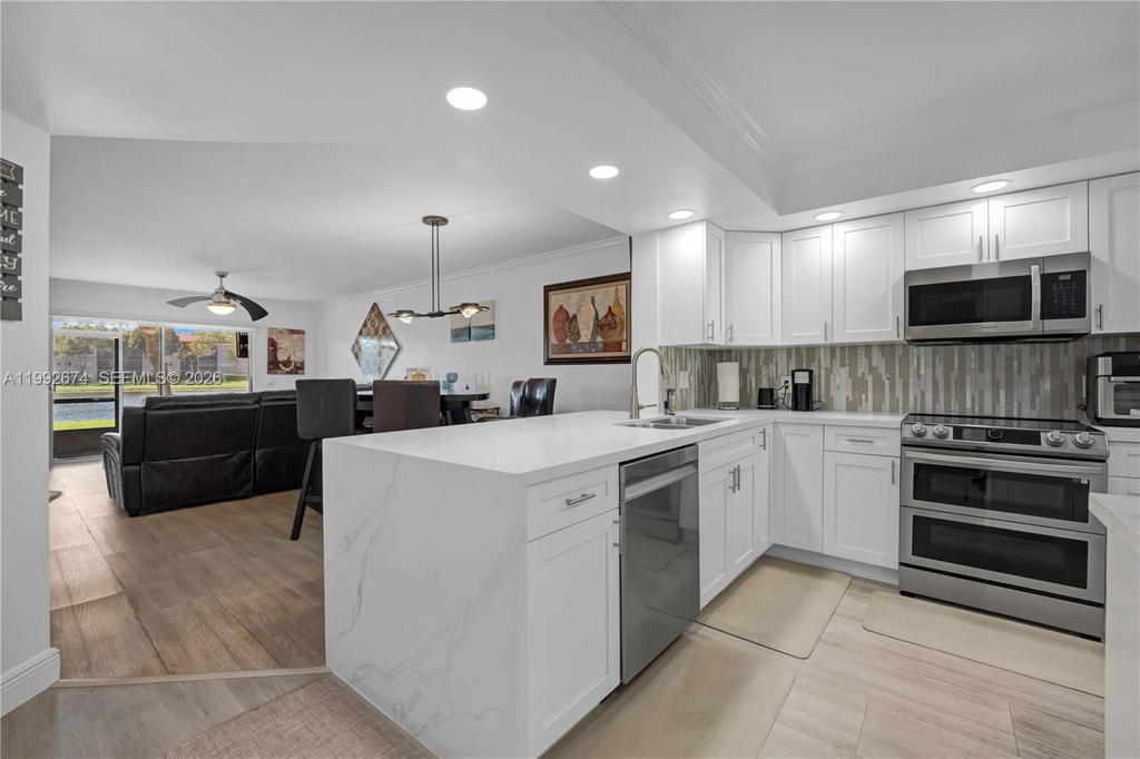 Real estate property located at 850 138th Ave #111D, Broward, Plymouth At Century Villa, Pembroke Pines, FL