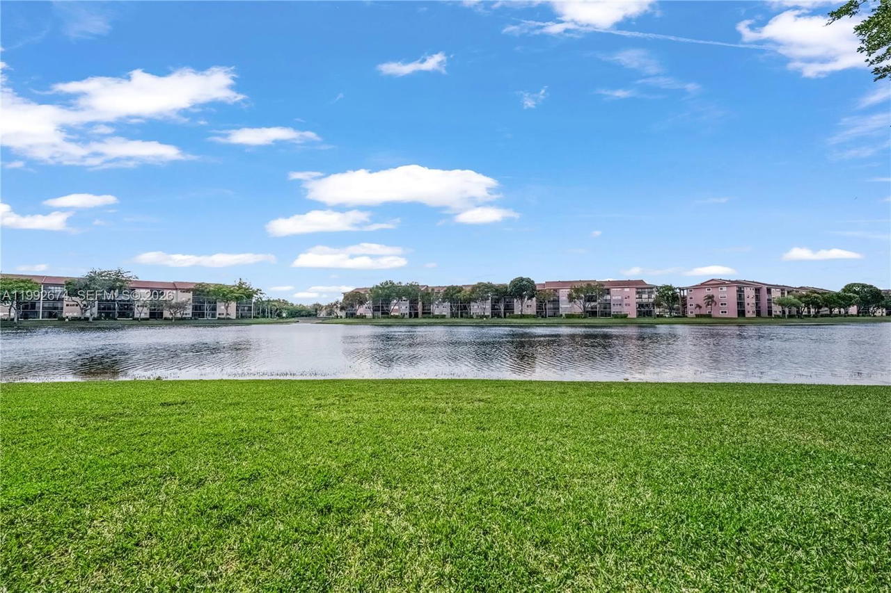 Real estate property located at 850 138th Ave #111D, Broward, Plymouth At Century Villa, Pembroke Pines, FL