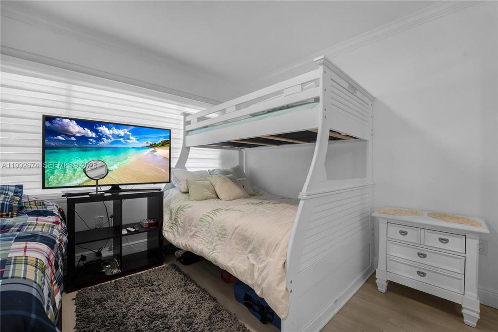 Real estate property located at 850 138th Ave #111D, Broward, Plymouth At Century Villa, Pembroke Pines, FL
