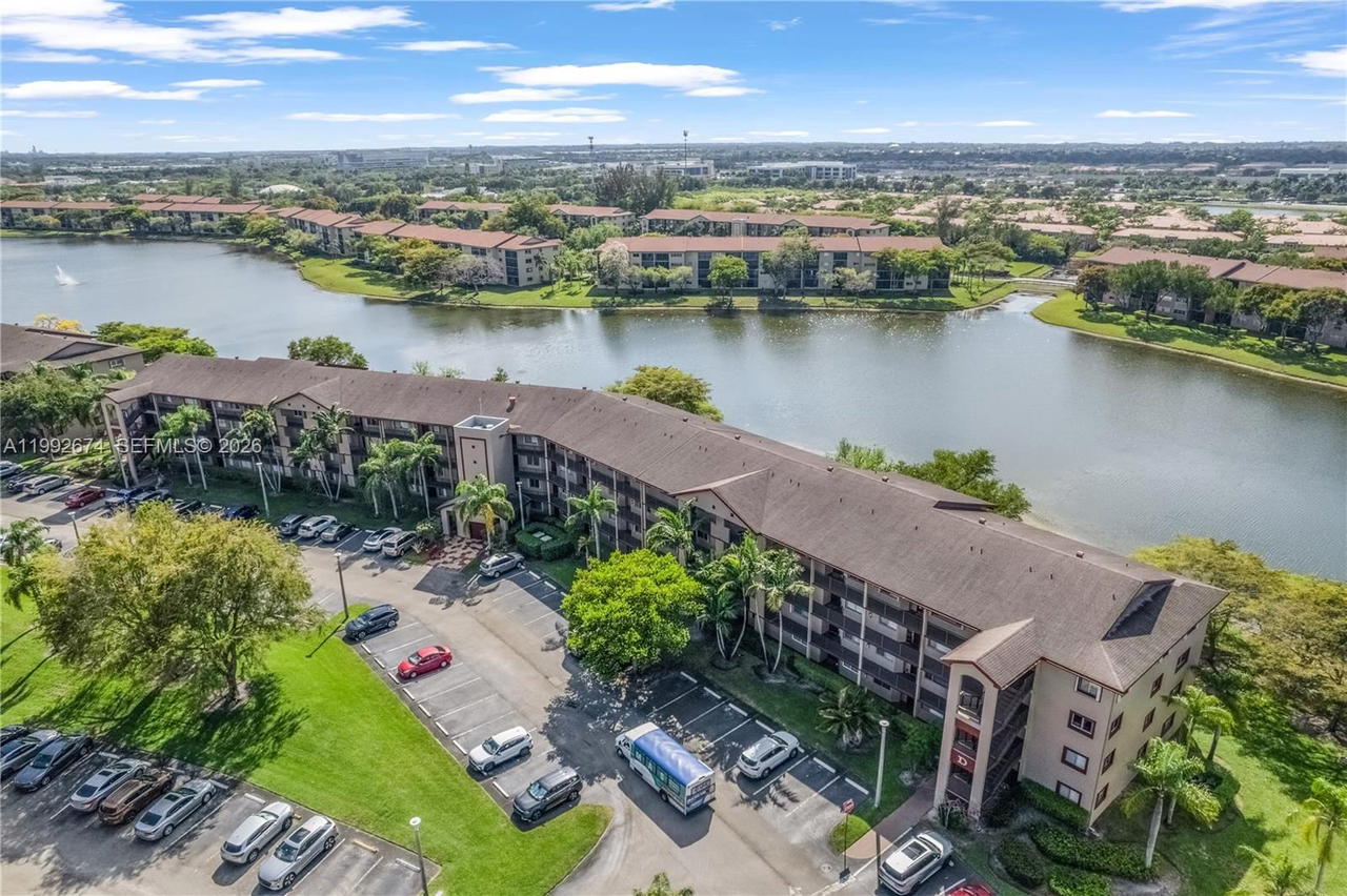 Real estate property located at 850 138th Ave #111D, Broward, Plymouth At Century Villa, Pembroke Pines, FL