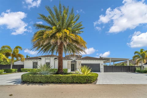 Real estate property located at 21301 132nd Ct, Miami-dade, Bonita Grand Estates Sout, Miami, FL