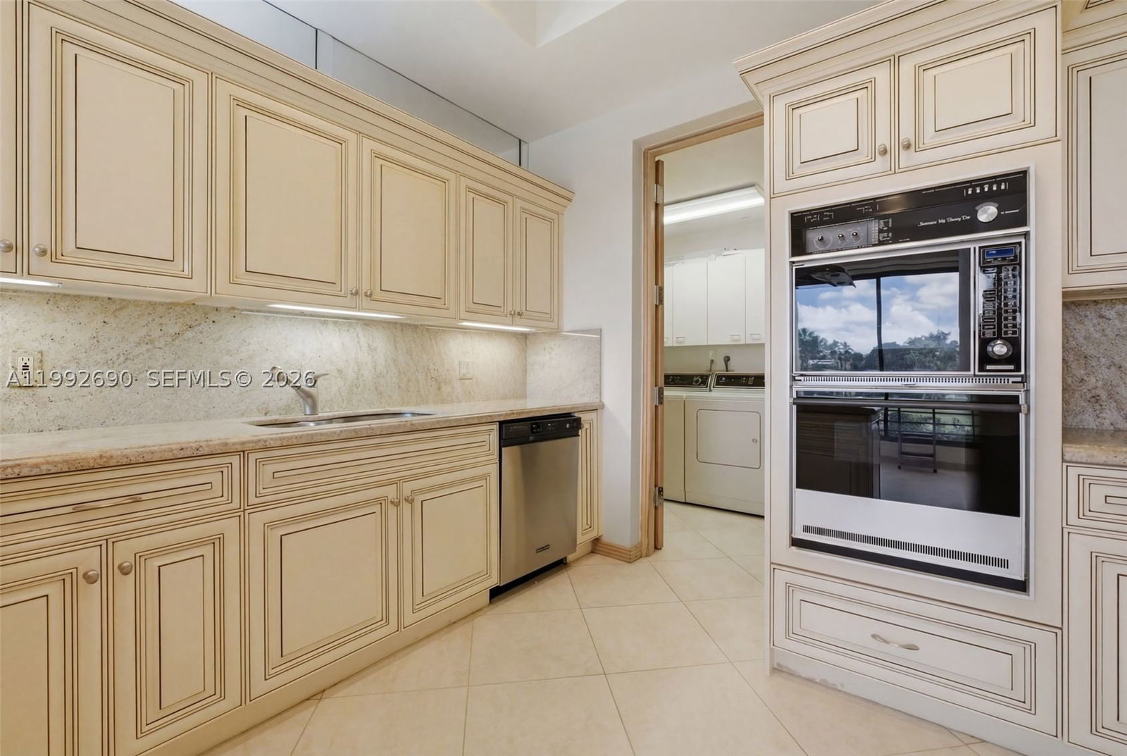 Real estate property located at 7383 Orangewood Ln #301, Palm Beach, Chateau At Boca Grove Pla, Boca Raton, FL