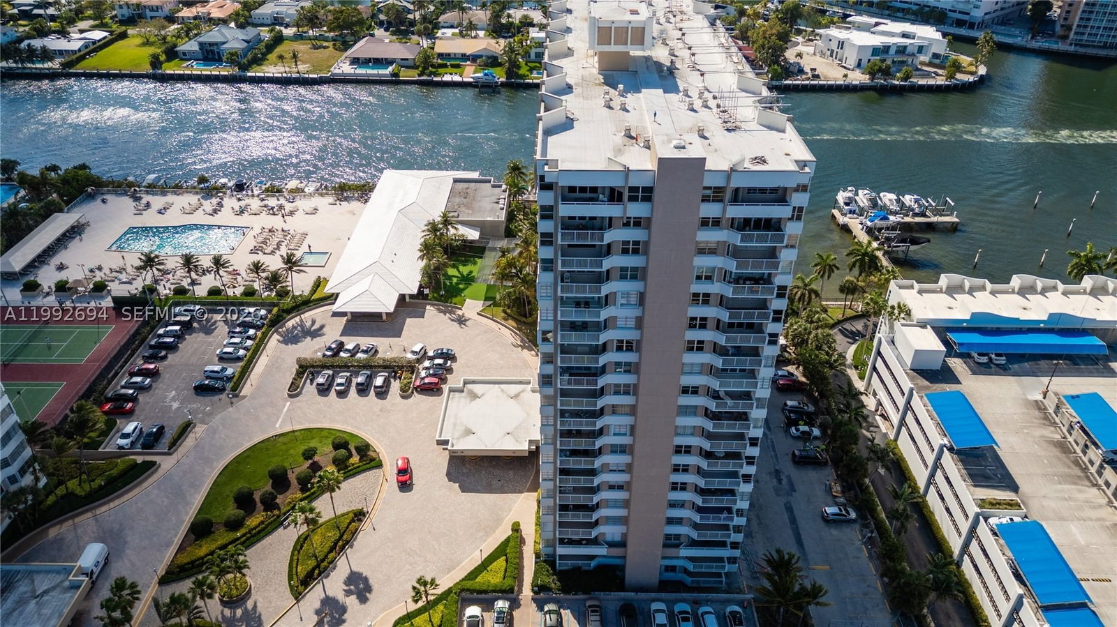 Real estate property located at 1965 Ocean Dr #9F, Broward, Hemispheres Condo, Hallandale Beach, FL