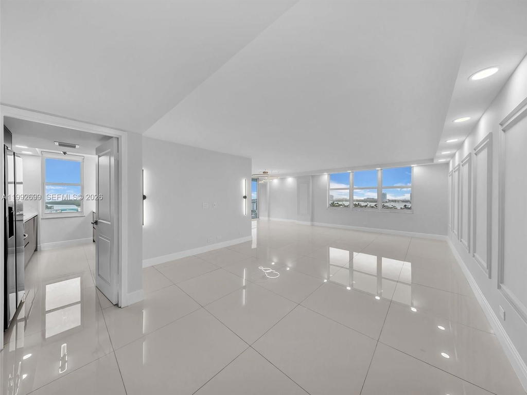 Real estate property located at 301 174th St #2004, Miami-dade, Winston Towers 500 Condo, Sunny Isles Beach, FL