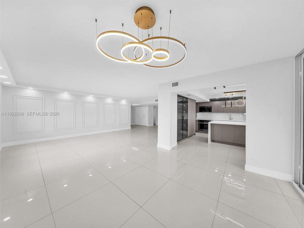 Real estate property located at 301 174th St #2004, Miami-dade, Winston Towers 500 Condo, Sunny Isles Beach, FL