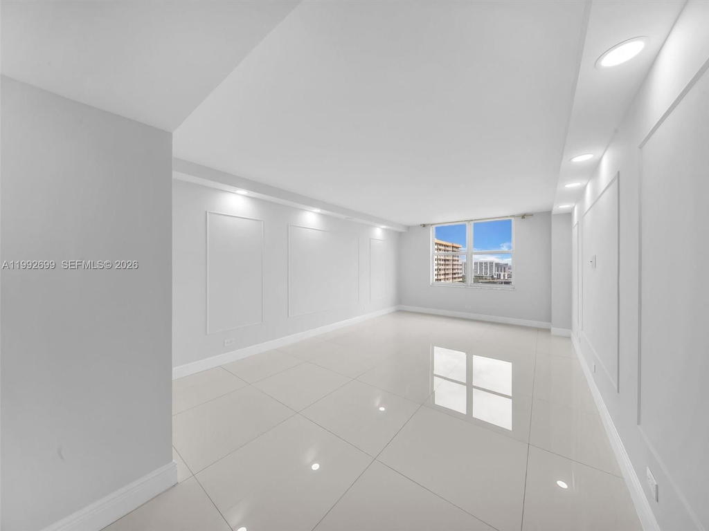 Real estate property located at 301 174th St #2004, Miami-dade, Winston Towers 500 Condo, Sunny Isles Beach, FL