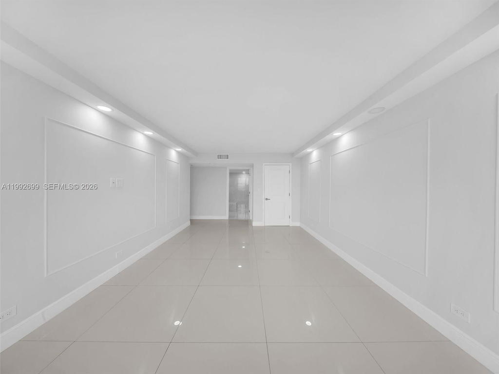 Real estate property located at 301 174th St #2004, Miami-dade, Winston Towers 500 Condo, Sunny Isles Beach, FL