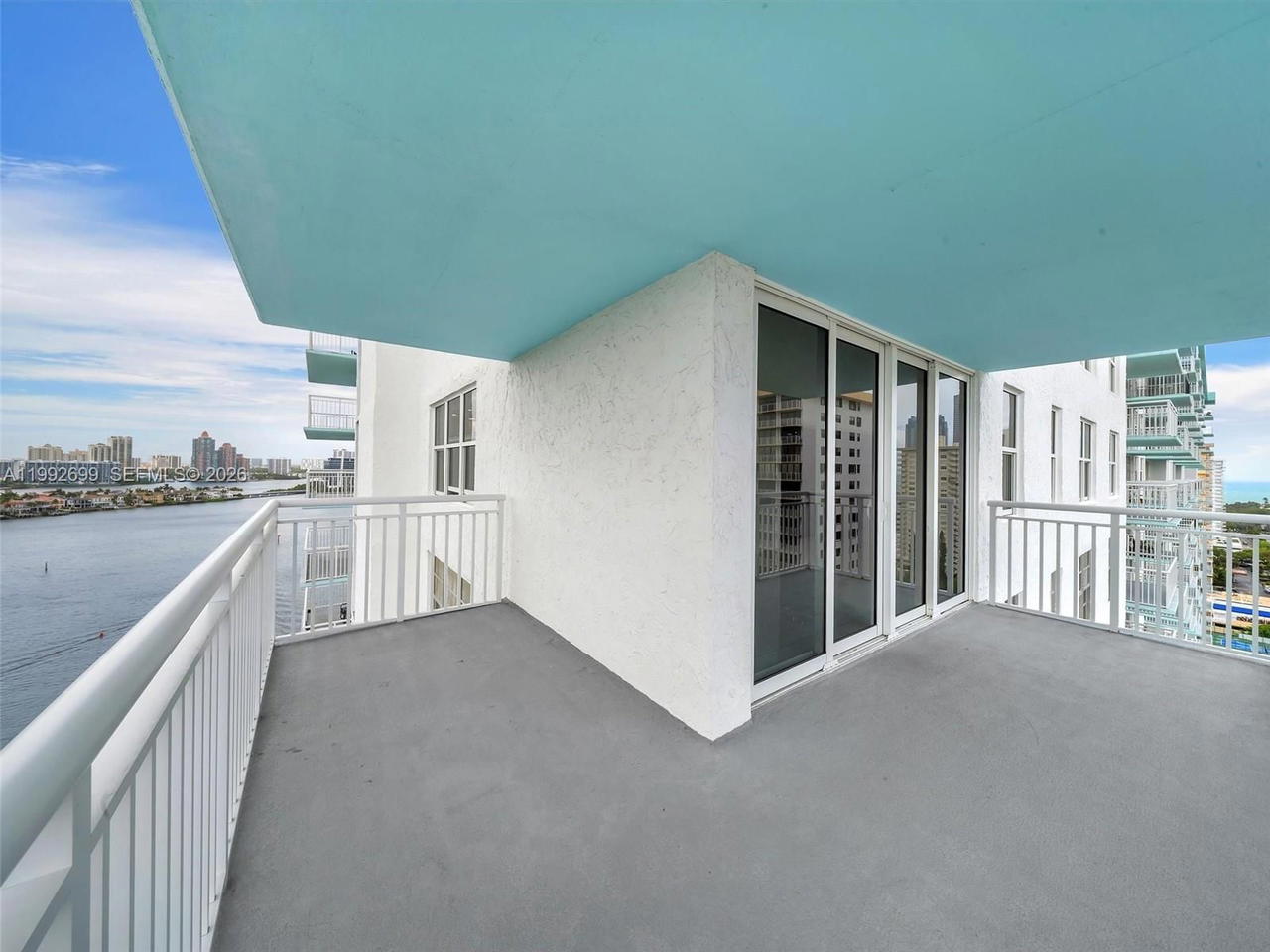 Real estate property located at 301 174th St #2004, Miami-dade, Winston Towers 500 Condo, Sunny Isles Beach, FL