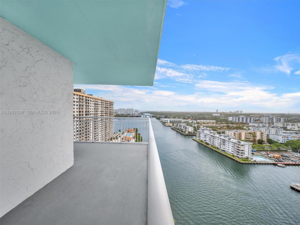 Real estate property located at 301 174th St #2004, Miami-dade, Winston Towers 500 Condo, Sunny Isles Beach, FL